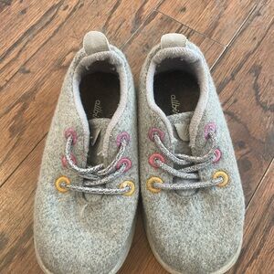 Allbirds Kids Sneakers - Gray with Colorful Laces